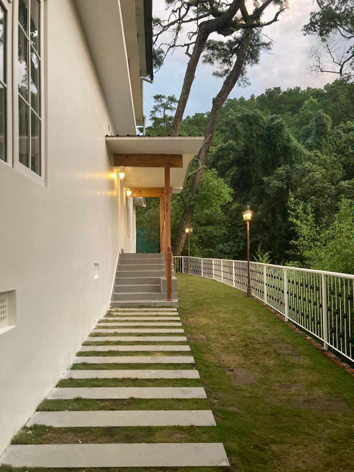 The Heritage Club - Tripura Castle Hotel And Spa Shillong Extérieur photo