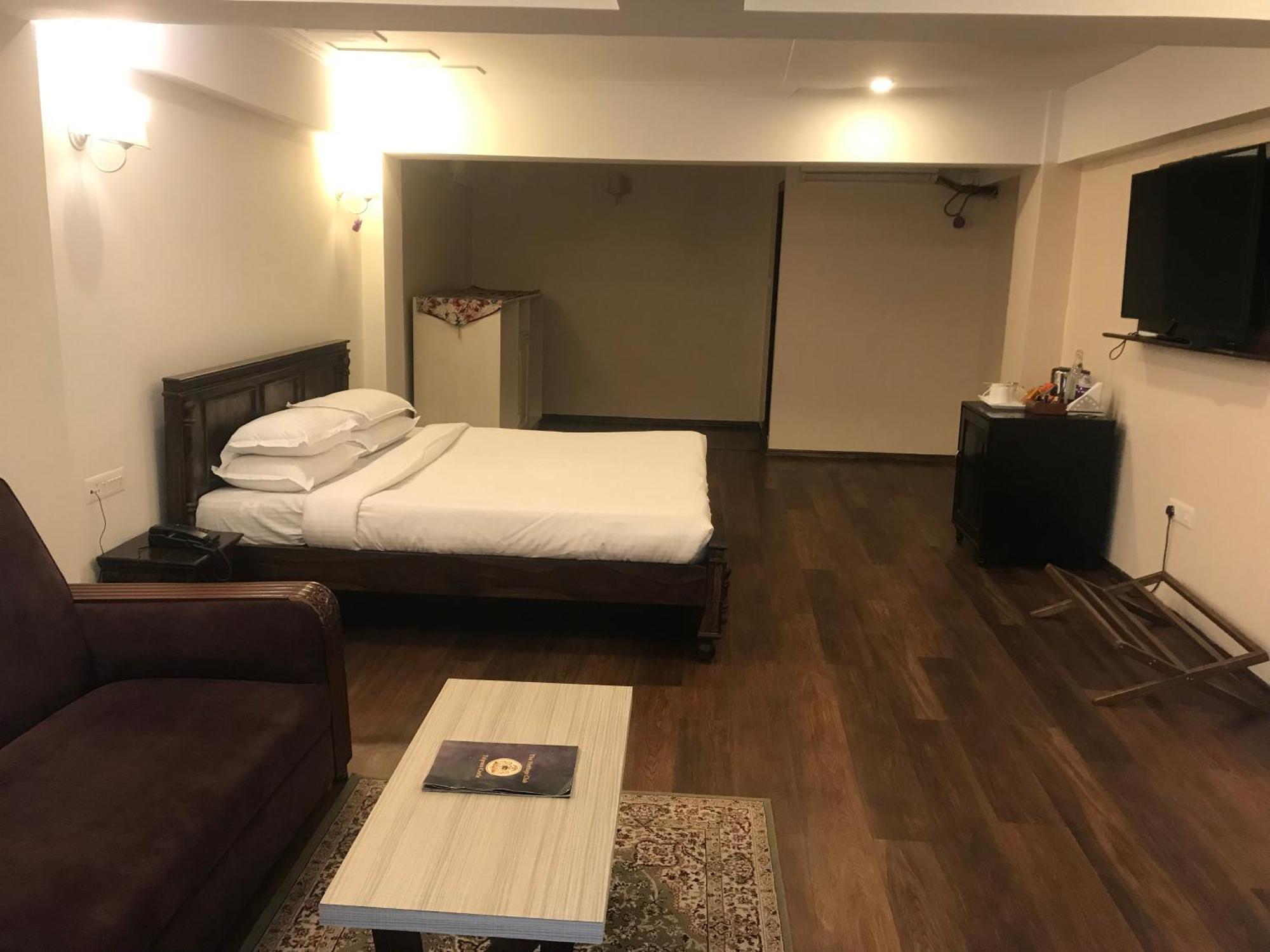 The Heritage Club - Tripura Castle Hotel And Spa Shillong Extérieur photo