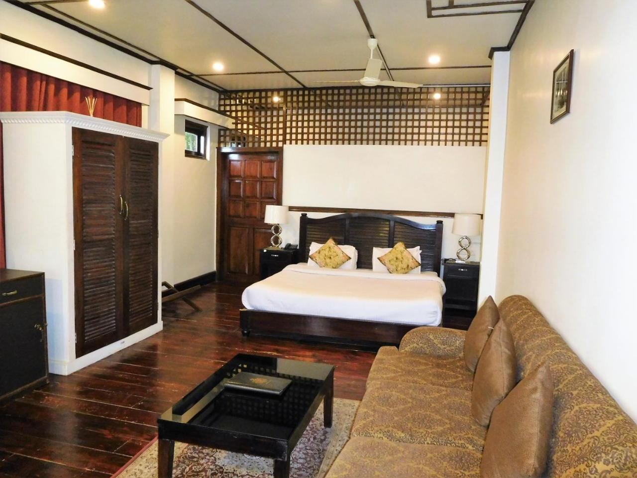 The Heritage Club - Tripura Castle Hotel And Spa Shillong Extérieur photo